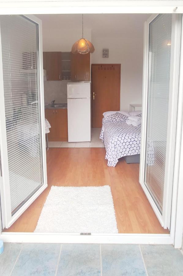 Jana Apartament *